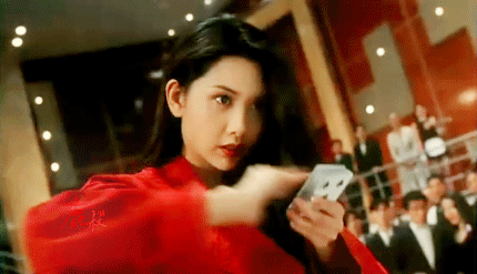 关之琳年轻时怕是仙女颜吧！腿精也就算了，还是传说中的漫画脸？