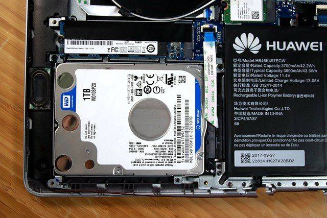 华为MateBook D怎么拆机?华为MateBook D拆机图文步骤详解