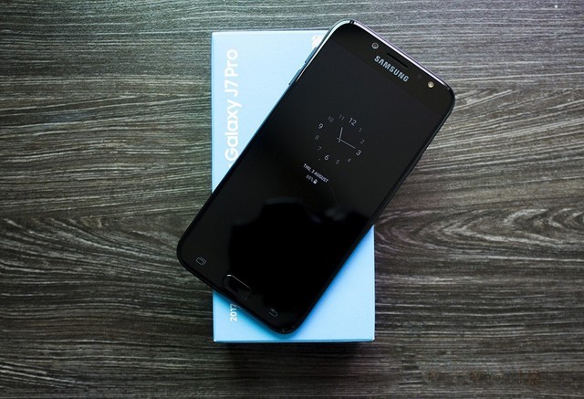 界面大改 三星Galaxy J7 Pro推送更新__凤凰网