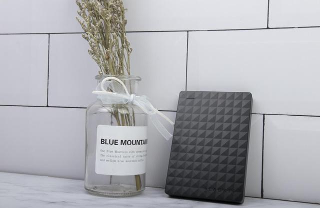 商务功能全面,希捷睿翼移动硬盘评测