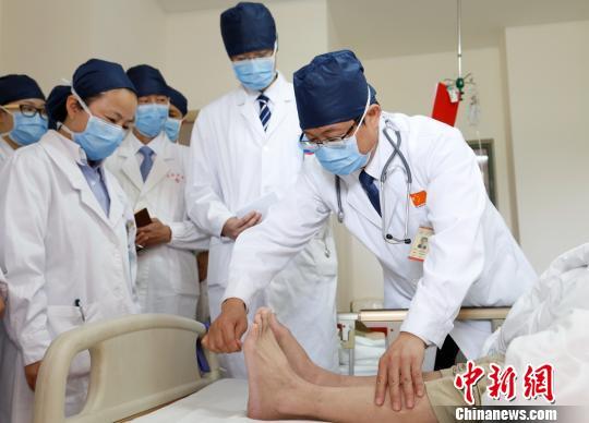 中国艾滋病领域专家共识“出炉”助艾滋病抗病毒治疗不断深入