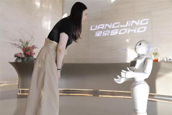 SOHO中国宣布全球首个5G覆盖商业楼盘 华为不服