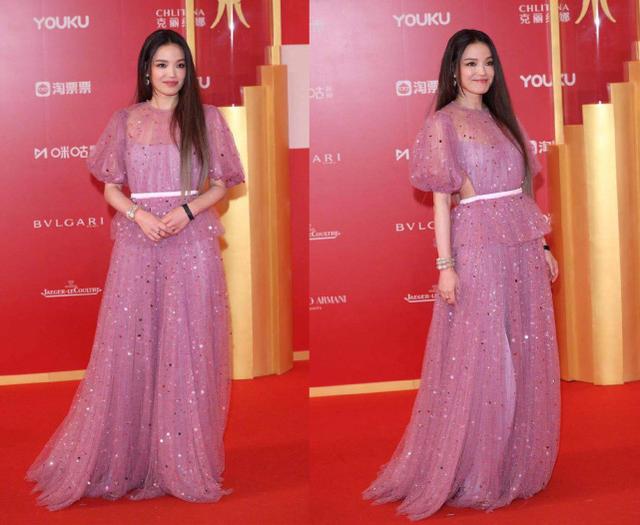 舒淇穿了刘嘉玲的衣服,佟丽娅全身擦粉露馅!章子怡轻松美成最佳