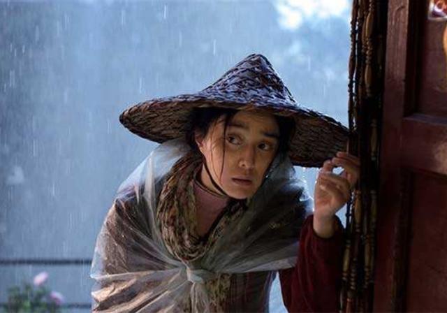 《我不是潘金莲》为什么这么火?看冯导的转型之路