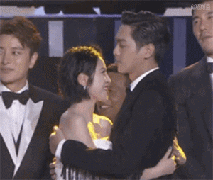 又甜又稳!他俩结婚算是万众期待的事儿吧?