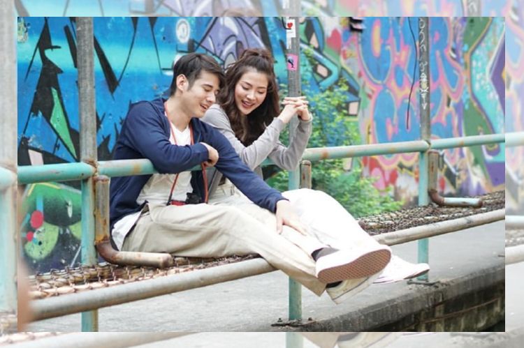 不止有Lisa,这微变传奇网页版些泰国女明星各个都绝了!