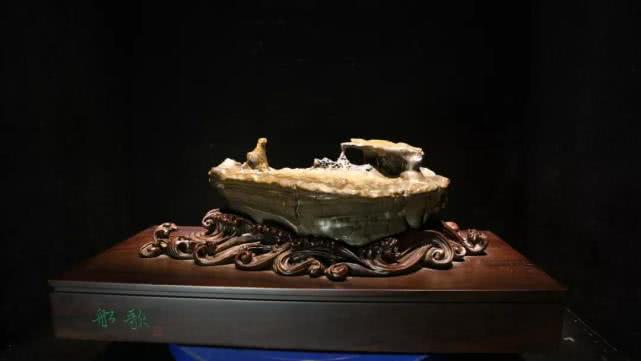 大兵老师为湖南国际频道《东方寻宝》栏目暨联盟品牌+启航送祝福