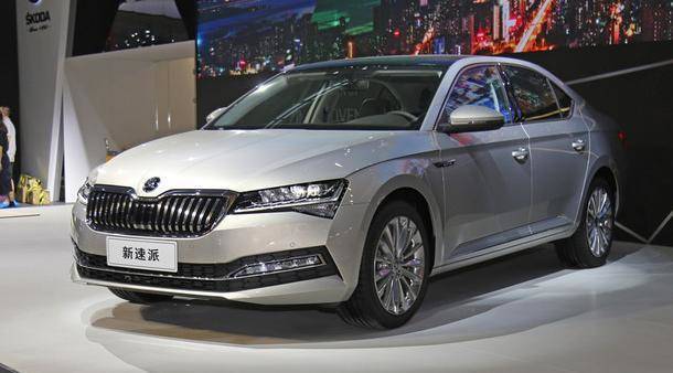 德系实惠中高级轿车，新车22项升级，堆满科技配置，迈腾同平台