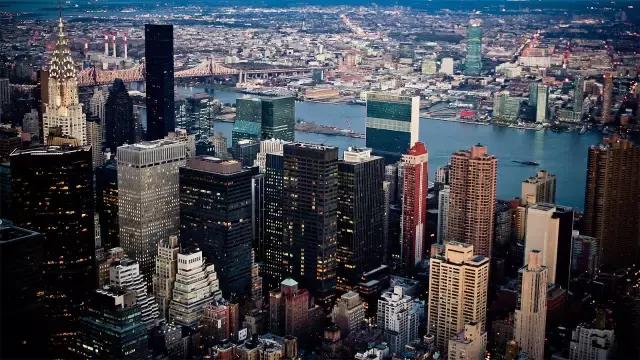 1931年竣工的超高层建筑———帝国大厦