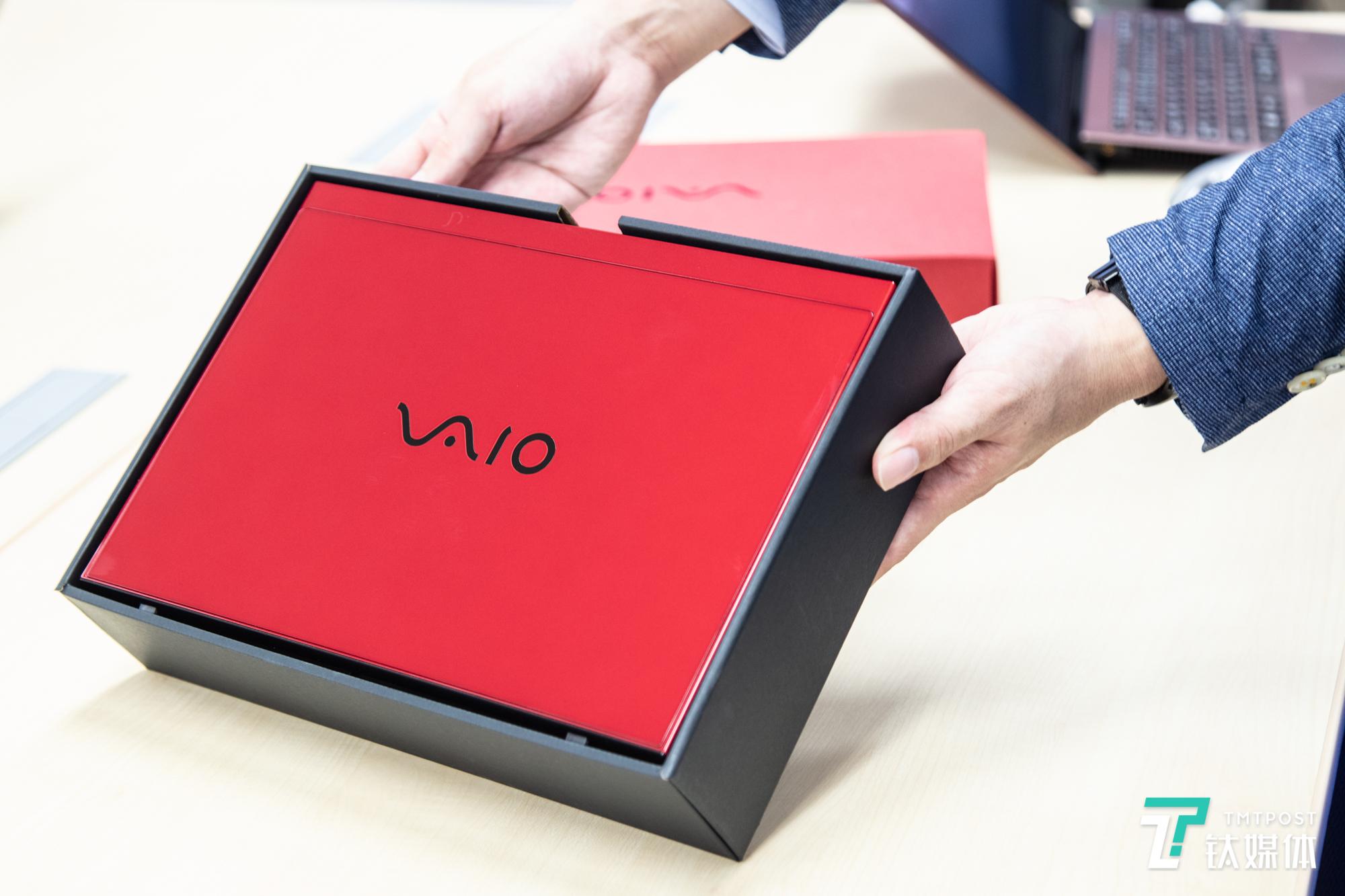 不为轻薄小巧妥协的生产主力，VAIO SX12耀世红限量版评测 | 钛极客