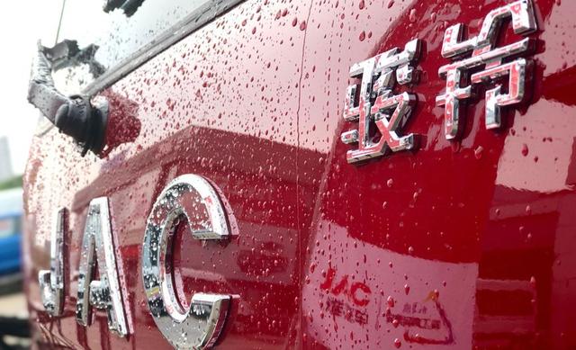 蓝牌轻卡用户如何走出选车困境?全新骏铃轻量化产品亮理想方案