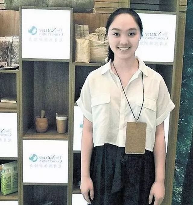 李连杰16岁二女儿要当主持人了，这颜值会进军娱乐圈吗？