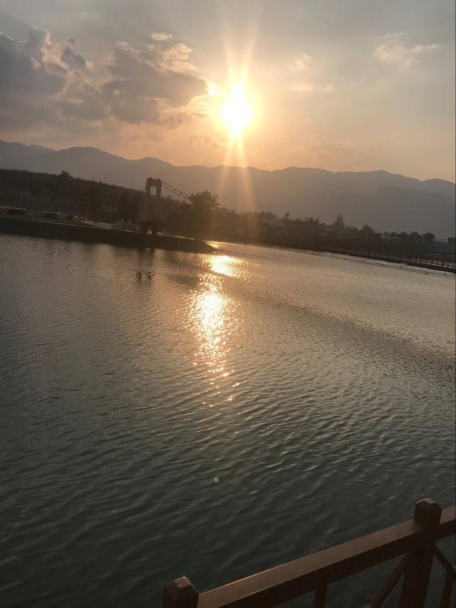 缅甸果敢老街是如何发展成为一个“赌城”的?