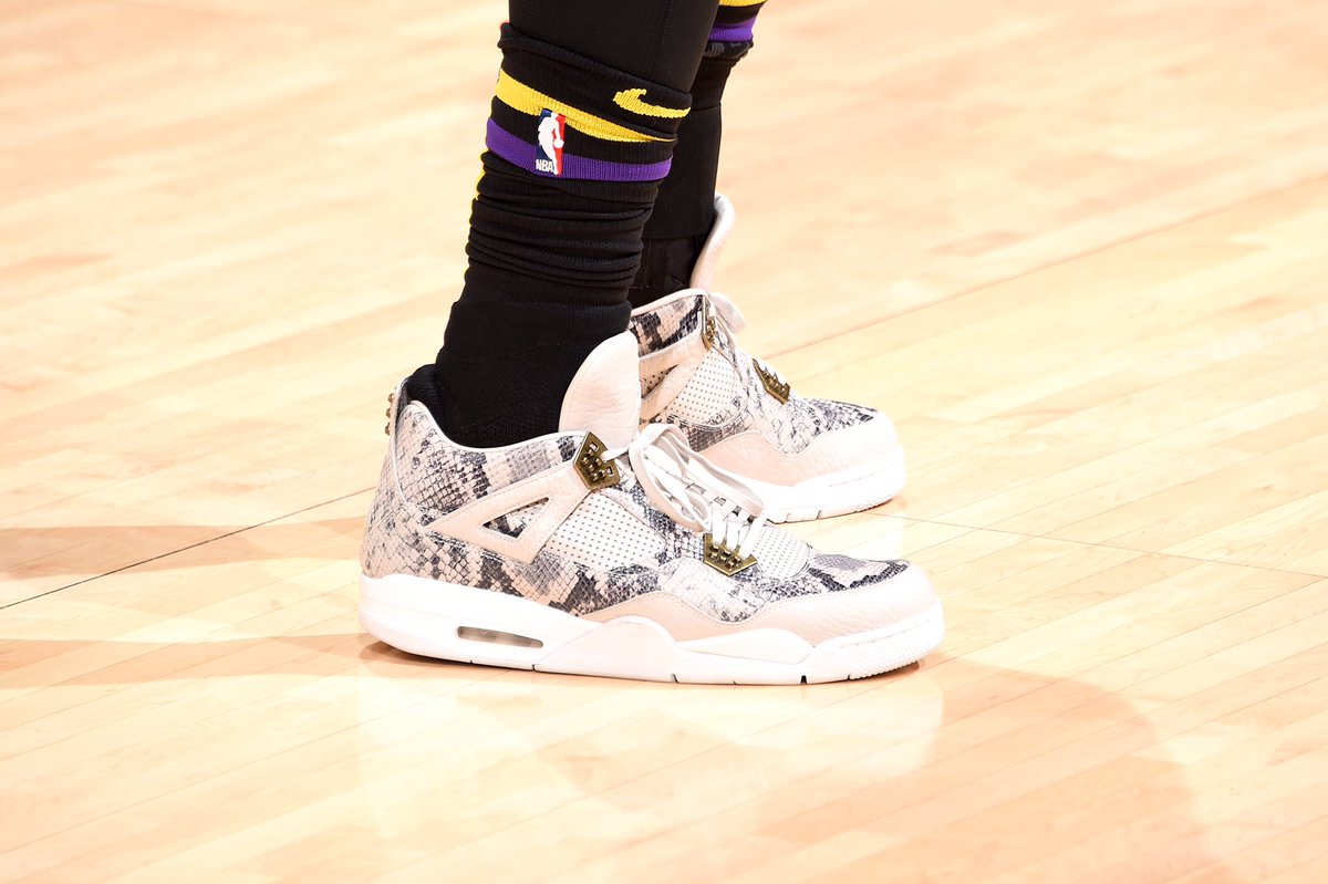 今日上脚球鞋一览：史蒂芬森脚踏AJ4蛇皮配色