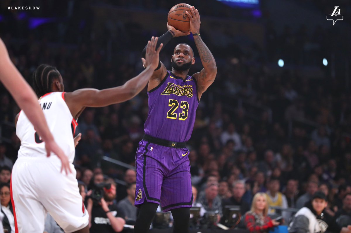 詹姆斯常规赛总得分超越张伯伦，排名历史第5位