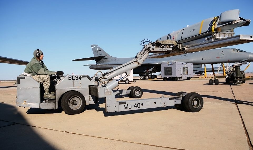 美国空军与洛克希德·马丁公司签订下一代远程反舰导弹合同