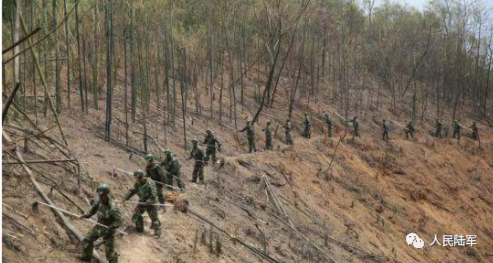 移交当地百姓"死亡地带"终变成了一块和平之地这标志着中越边境云南段