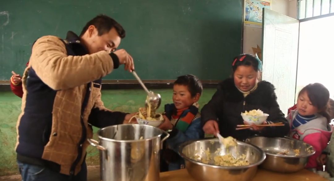 这部纪录片又把人看哭了