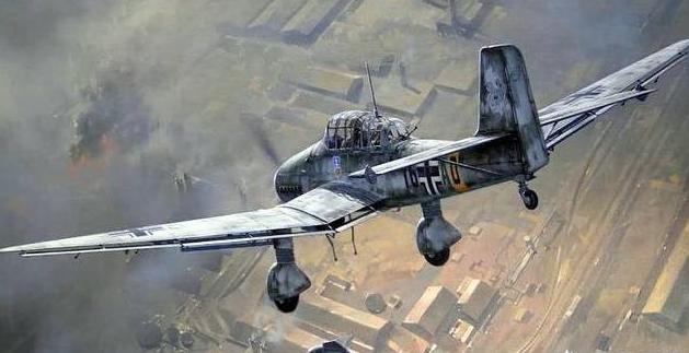 二战时,飞机轰炸为什么要俯冲,有过哪些出名轰炸机?