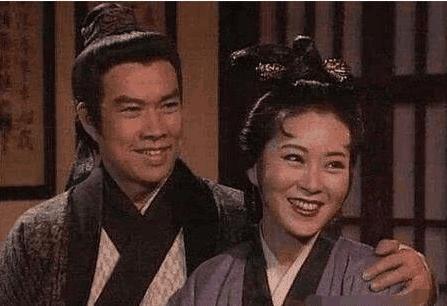 八版陈近南对比,这差距真大,最完美陈近南出场一分钟便领了盒饭