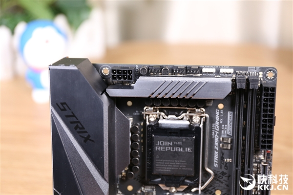 全副盔甲 华硕ROG STRIX Z390-I Gaming主板开箱图赏