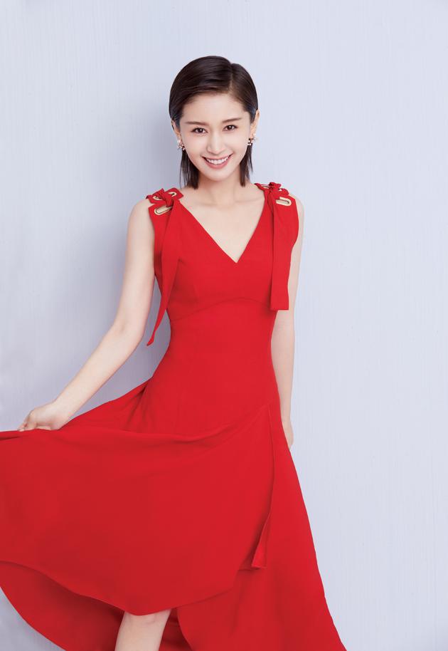王子文终于换了新发型却意外撞脸董洁，网友：比短发好看多了
