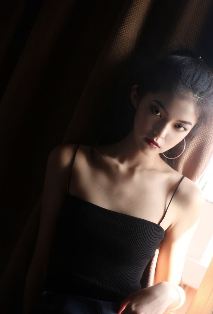 肿胀脸、寿星头少女cos杨超越造型后被骂惨了