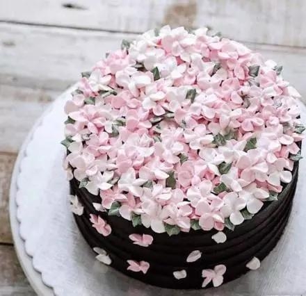 心理学:4款花朵蛋糕哪个最漂亮?测你2019年什么方面最顺
