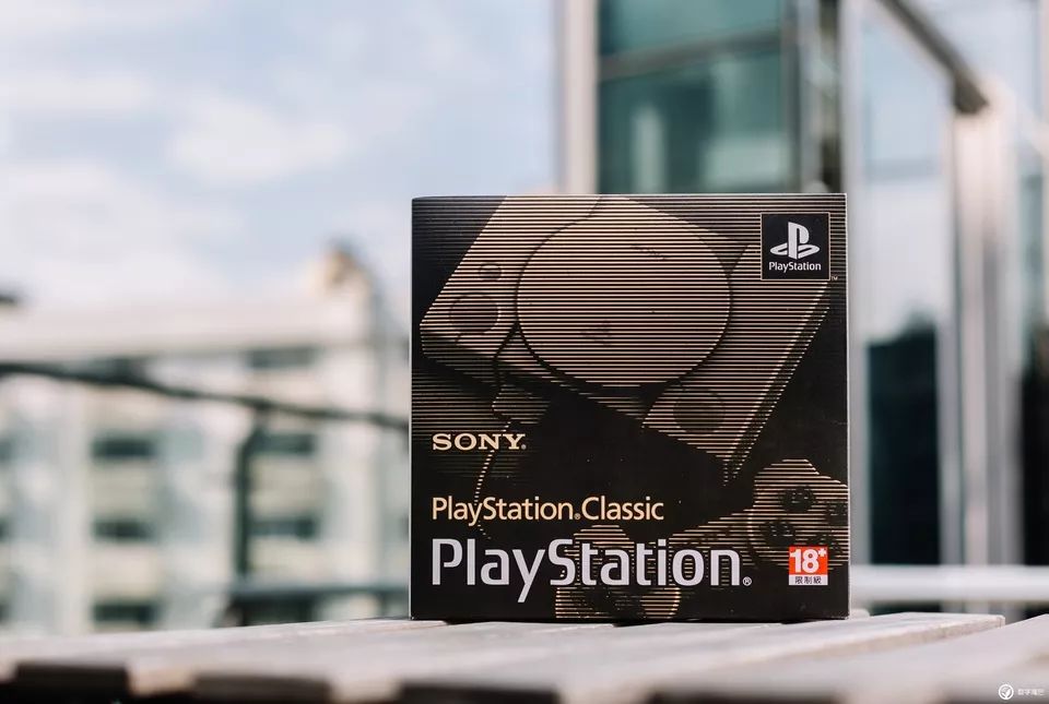 索尼 PlayStation Classic 开箱