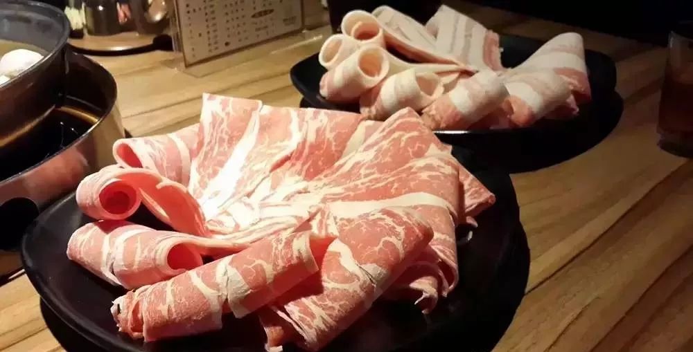 一顿火锅相当于吃下20碗米饭！这样吃就不用担心发胖