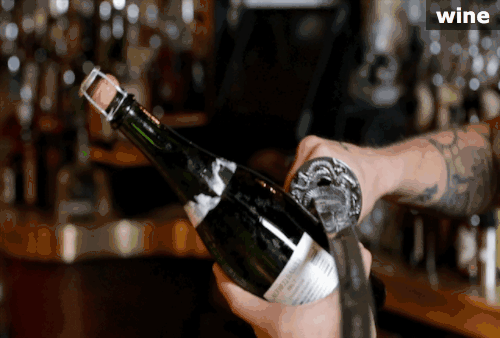 效果展示:抽刀断酒酒自流,喝酒不忘开酒人