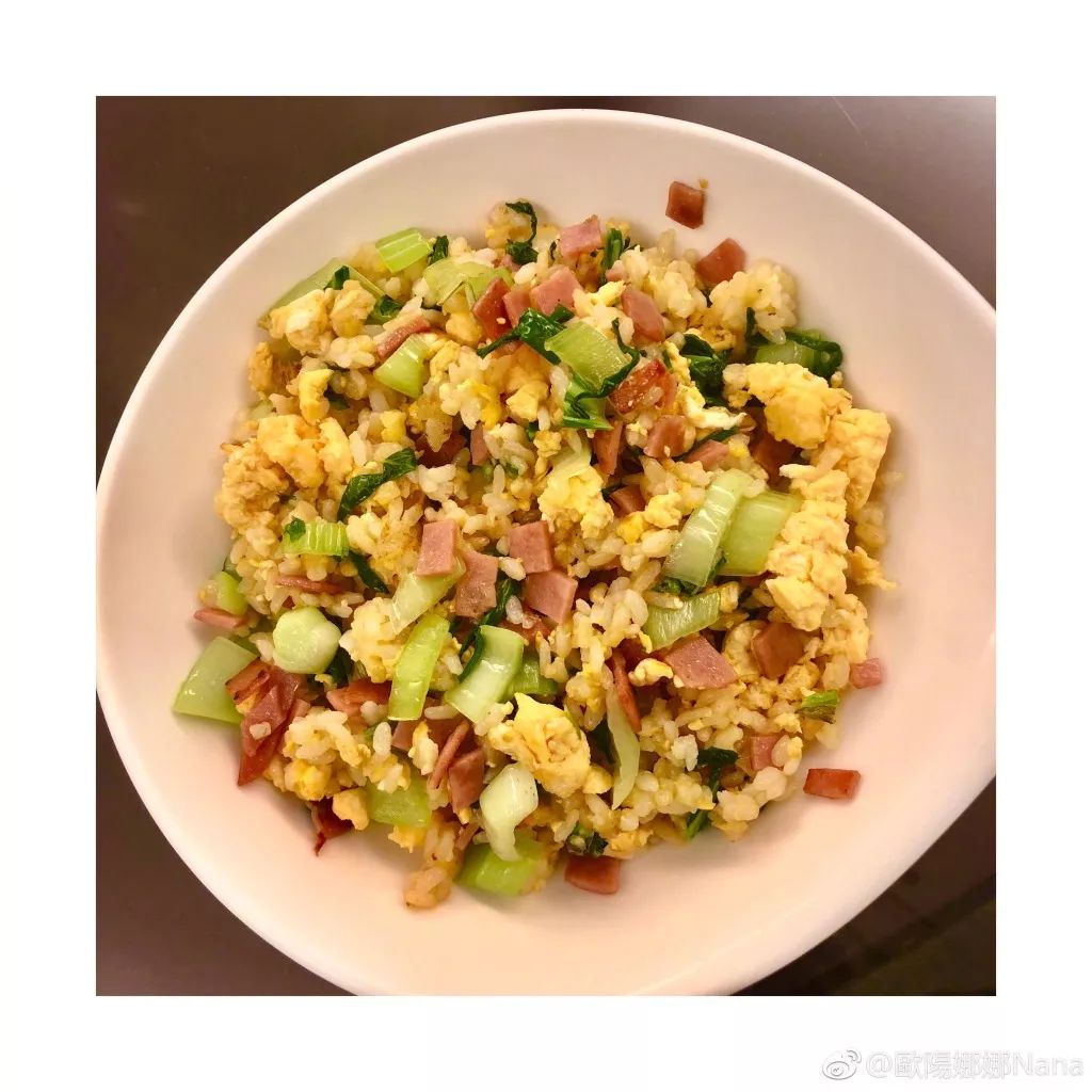 欧阳娜娜一边减肥一边吃高热量食物，人设啥时候崩？