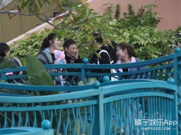 他怎么每次谈恋爱都在砸钱？
