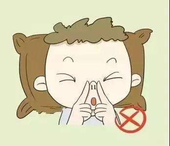 1,捏紧两侧鼻子用力擤鼻涕7个伤耳习惯举动一起看过来 .