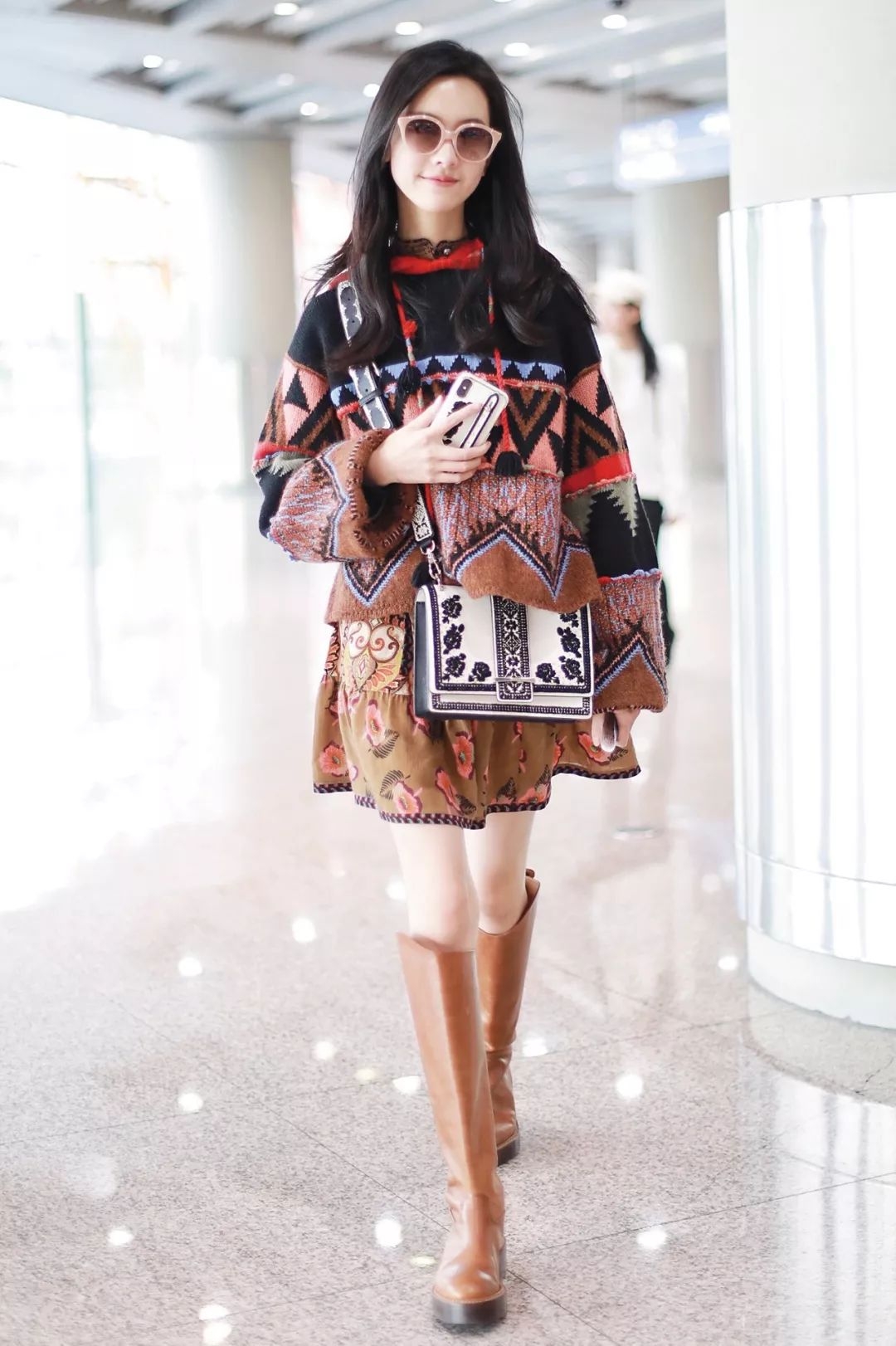 时髦不臃肿，被蔡徐坤、杨超越、吴谨言的毛衣疯狂种草