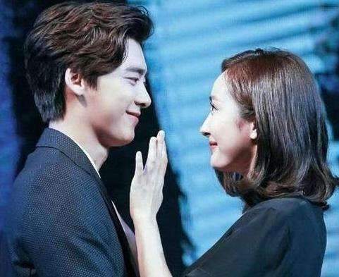 杨幂刘恺威宣布离婚！4年婚姻画下句点，回顾恋情曾轰轰烈烈！