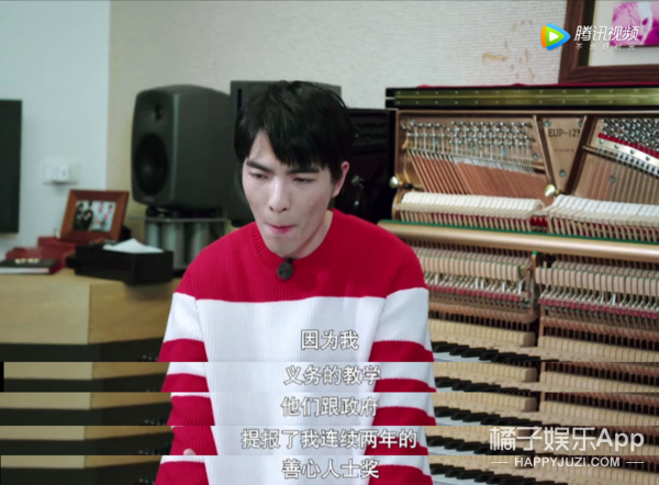 被他和流浪猫狗的故事感动了...