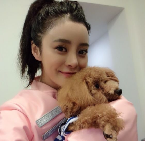 王凯初恋整成低配版沈梦辰！连她整形后遗症的朝天鼻也照搬了···