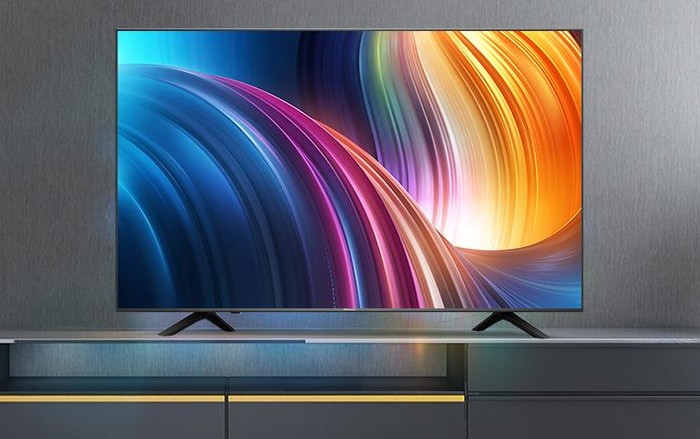 躺在床上的安逸 卧室用入门级智能电视哪家强?