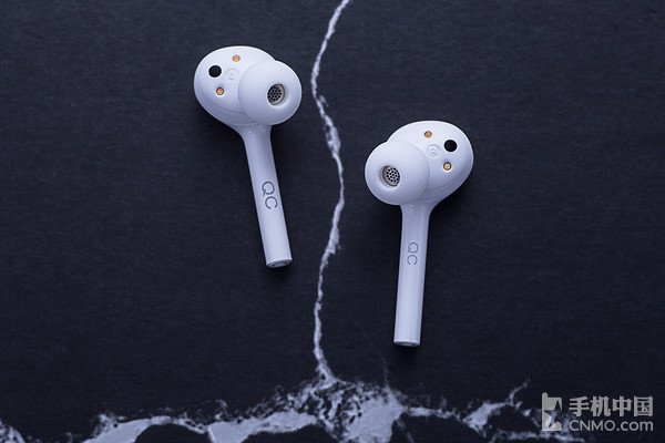 荣耀FlyPods青春版评测 便携设计听感出众