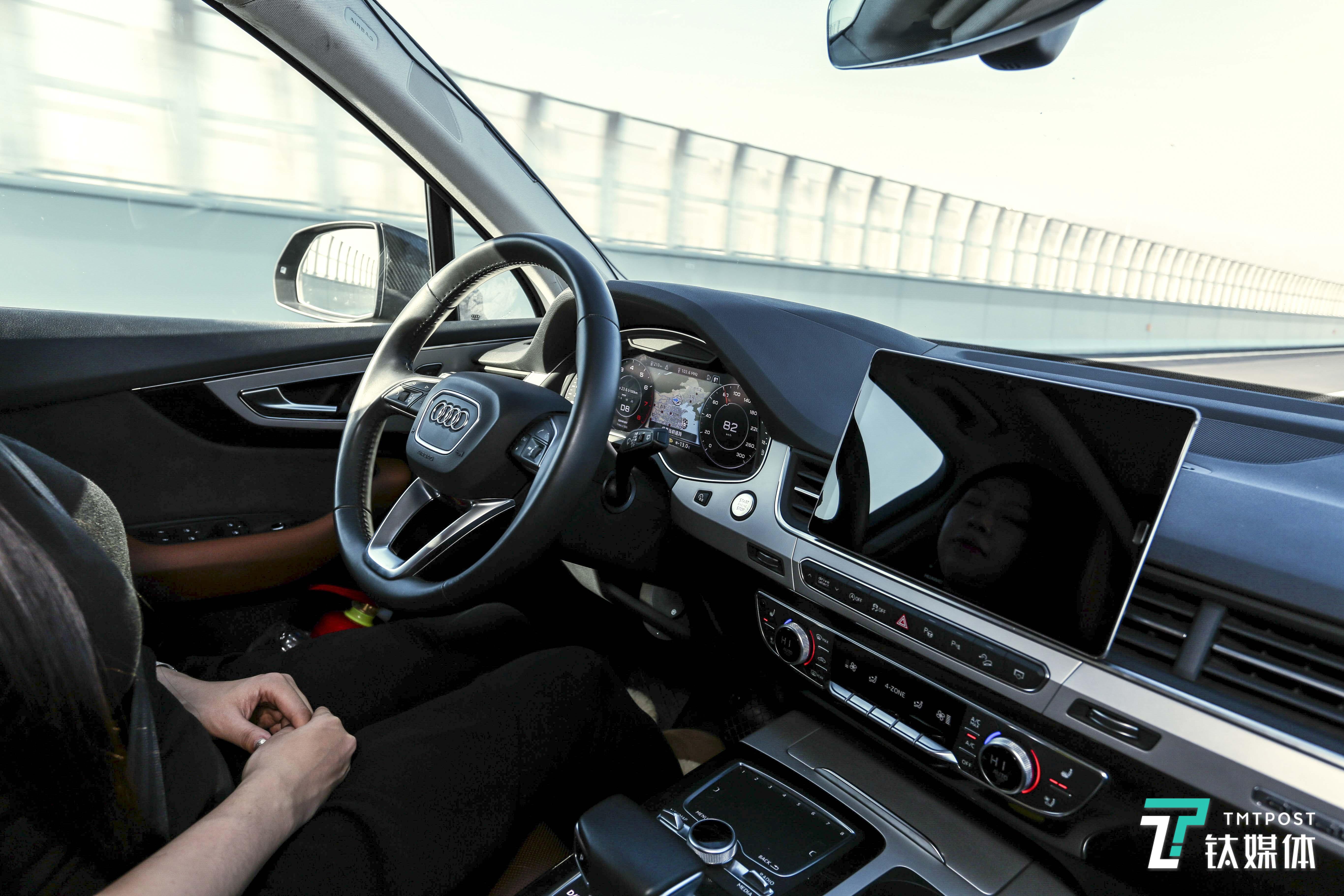 奥迪携手华为完成全国首例实际高速公路场景车路协同测试 | 一线车讯