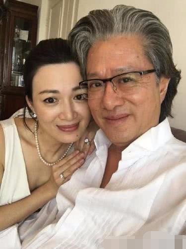 陈少霞喂8亿富豪老公吃中药终成功怀胎三月,男方61岁已有外孙