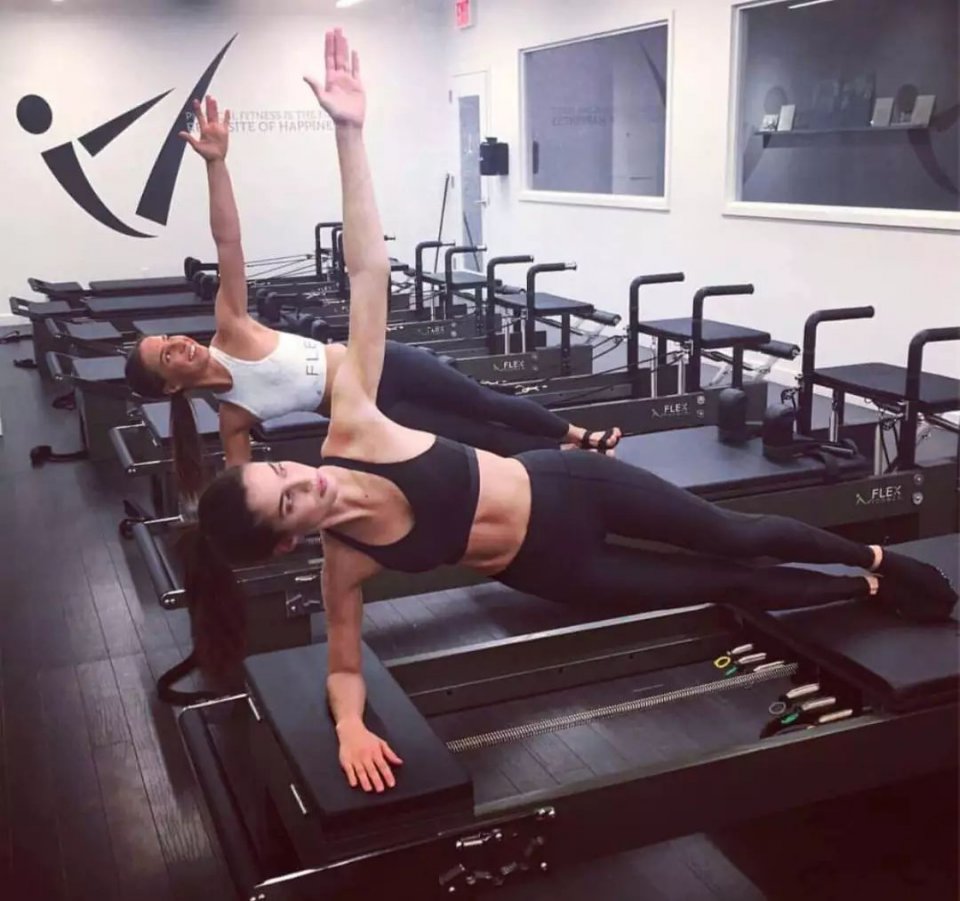 睡前练一次, 整夜燃脂 , 女人“大肚子”慢慢变平