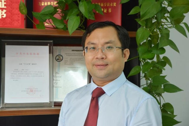 专访比格威陈新建:在眼底彩照与OCT结合这条路上,我们已经走了十年