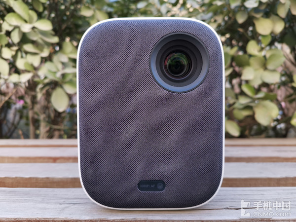 米家投影仪青春版评测: 背包里的百吋电视