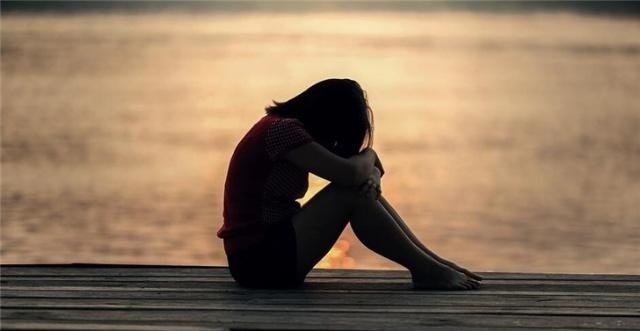 女大学生70余平台贷款 欠债20多万后报警