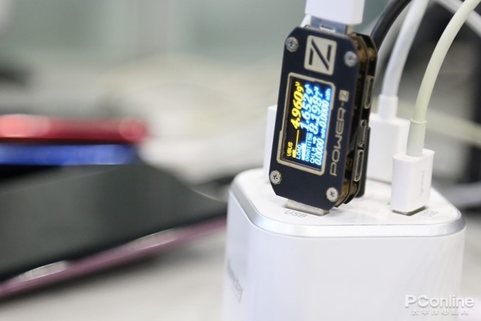 手机再多也不怕 这个充电站1V5还能实现快充：航嘉Smart C充电站评测