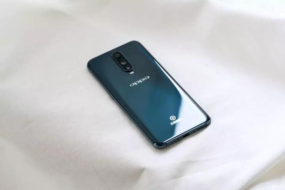 低调的王者，OPPO R17 Pro 王者定制版上手谈