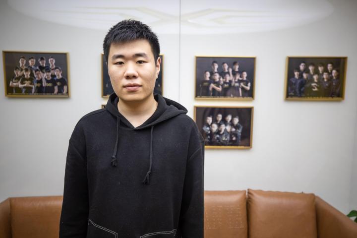 LPL新赛季探营:Snake战队的新人面孔