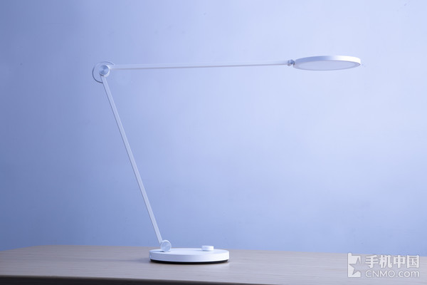 米家台灯Pro今日开售 米家/HomeKit无频闪仅售349元